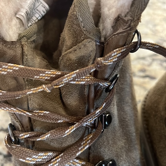 UGG Chestnut Birch Waterproof Lace-up Winter Bootie Sz 6 - Picture 13 of 13